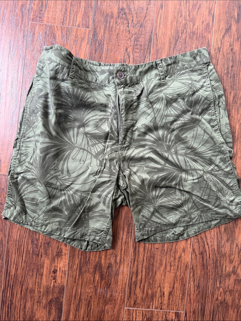 Bonobos Olive Tropical Print Flat Front Shorts